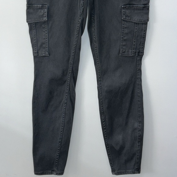 Spanx Stretch Twill Ankle Cargo Pant in Washed Black 20311R Women's Medium - Picture 8 of 13